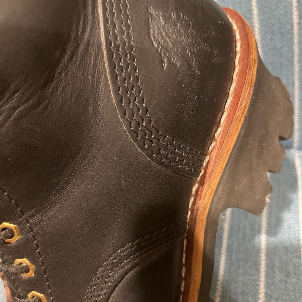 Like new woman’s Chippewas size 7 super nice.  Steel toe. - Picture 8 of 9